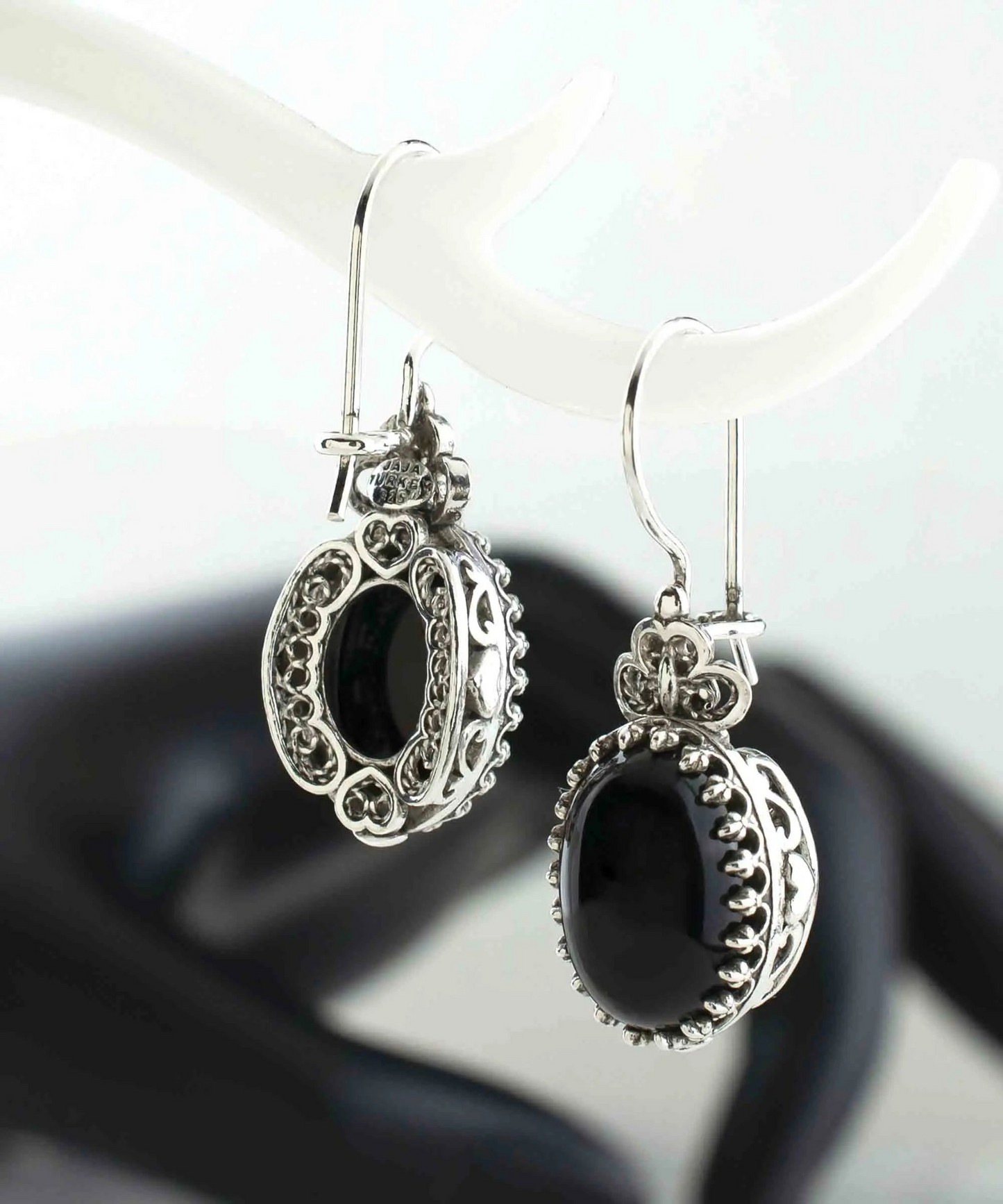 Filigree Art Black Onyx Gemstone Heart Detailed Women Silver Oval Drop Earrings